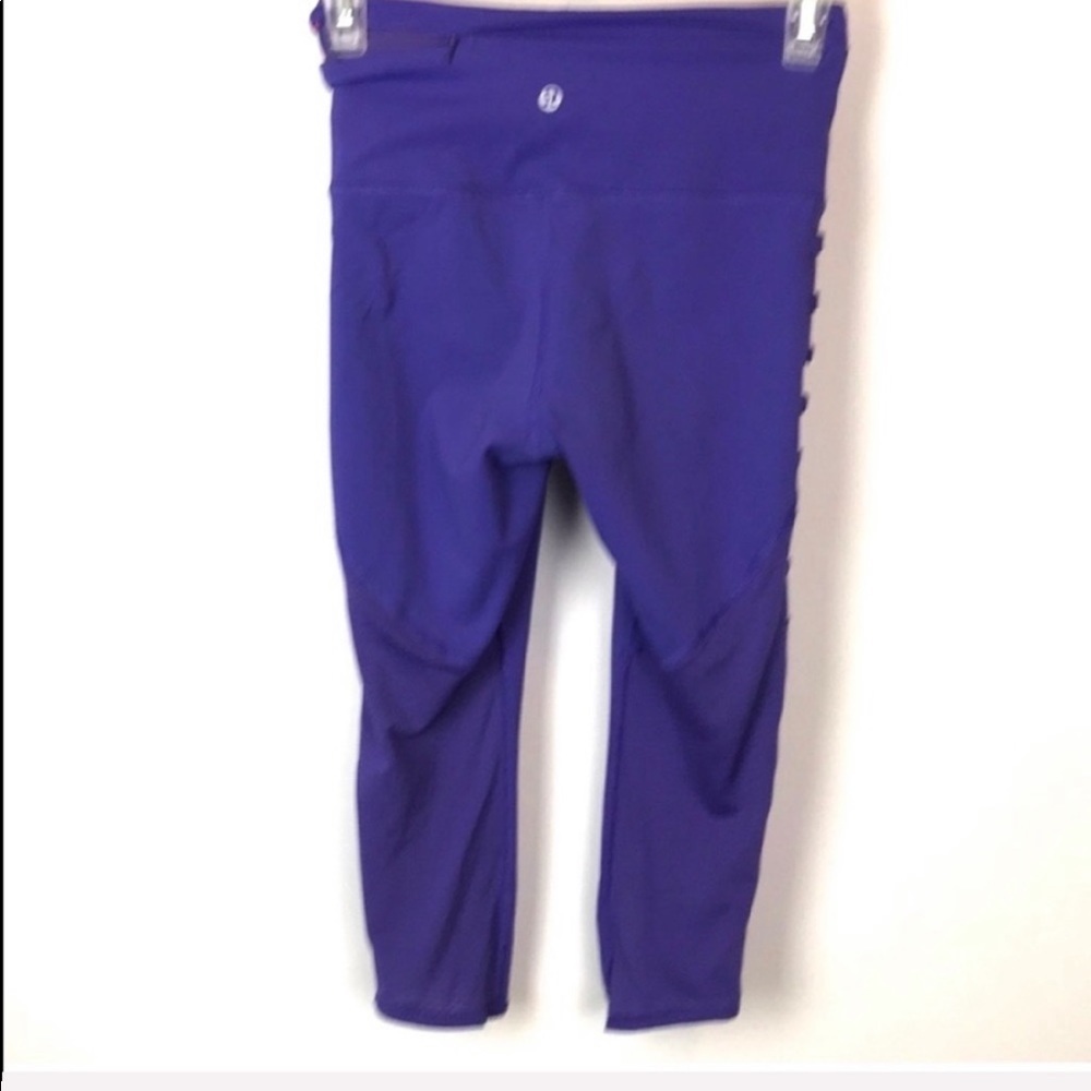 Lululemon Breezy Mesh Crop Leggings Size 2 - Picture 5 of 7